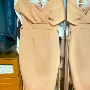 ASOS maternity dress, never worn size 6 NWT